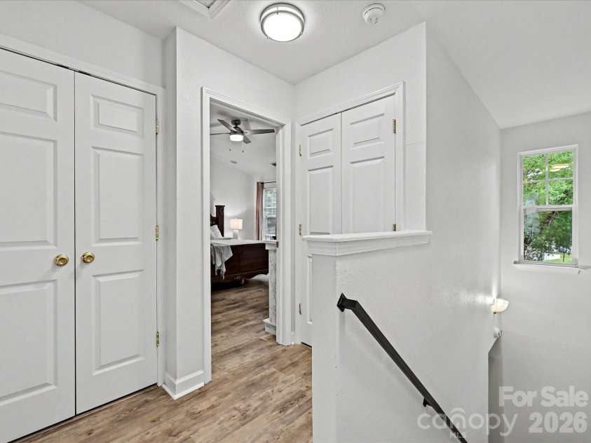 334 Bridal Veil Drive, Charlotte, NC 28217.  MLS# CAR4385811, YatesRealty ID 31278. 