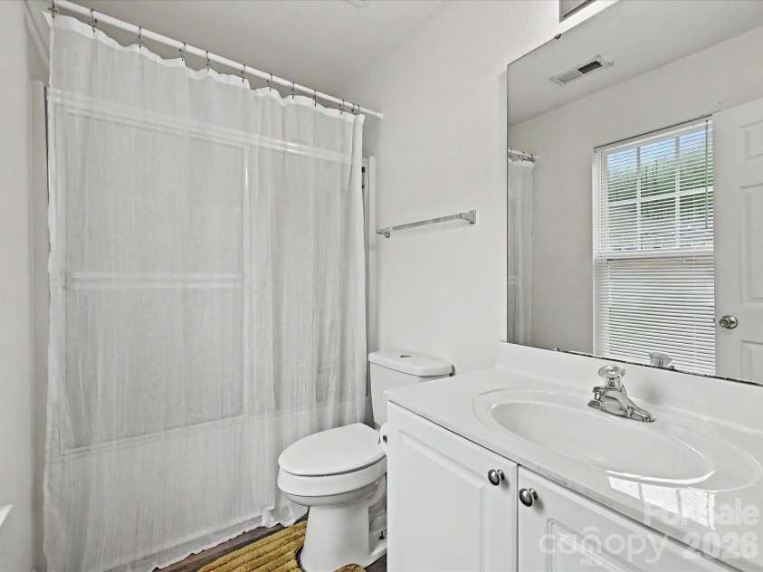 334 Bridal Veil Drive, Charlotte, NC 28217.  MLS# CAR4385811, YatesRealty ID 31278. 