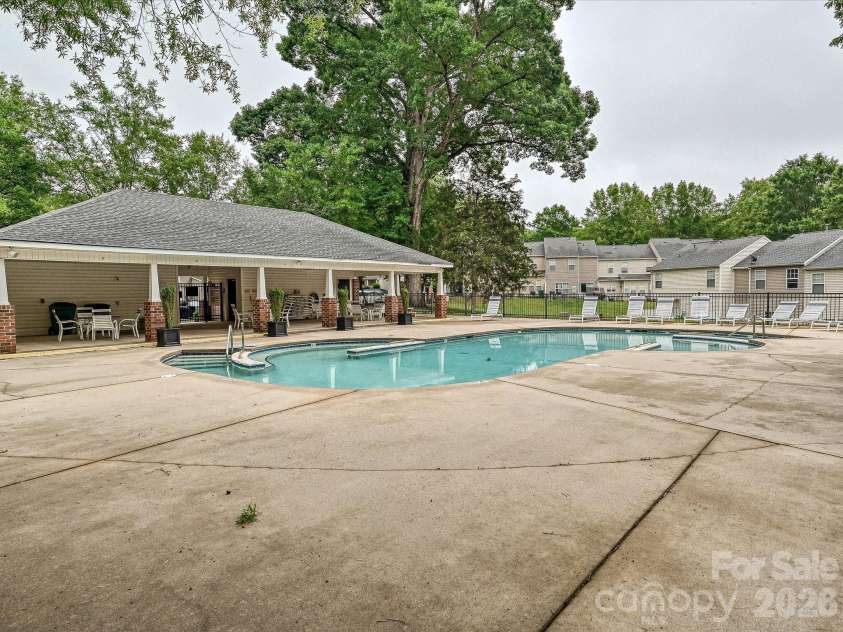 334 Bridal Veil Drive, Charlotte, NC 28217.  MLS# CAR4385811, YatesRealty ID 31278. 