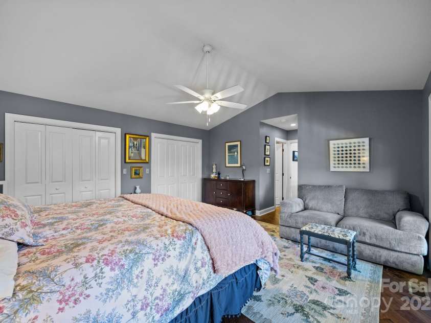 69 Blowing Ridge Lane, Sylva, NC 28779.  MLS# CAR4313190, YatesRealty ID 3128. 