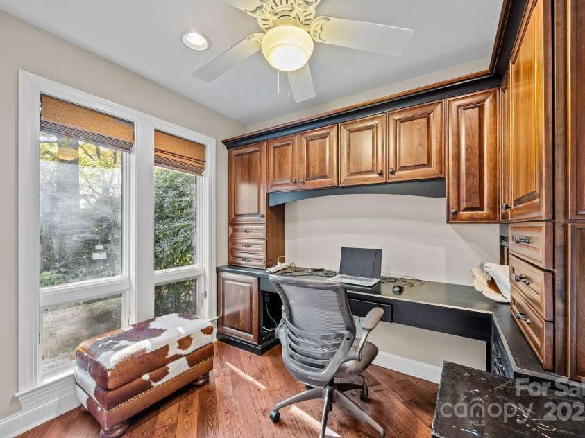 69 Blowing Ridge Lane, Sylva, NC 28779.  MLS# CAR4313190, YatesRealty ID 3128. 