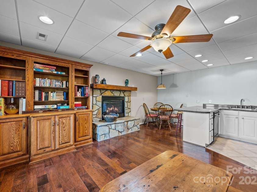 69 Blowing Ridge Lane, Sylva, NC 28779.  MLS# CAR4313190, YatesRealty ID 3128. 