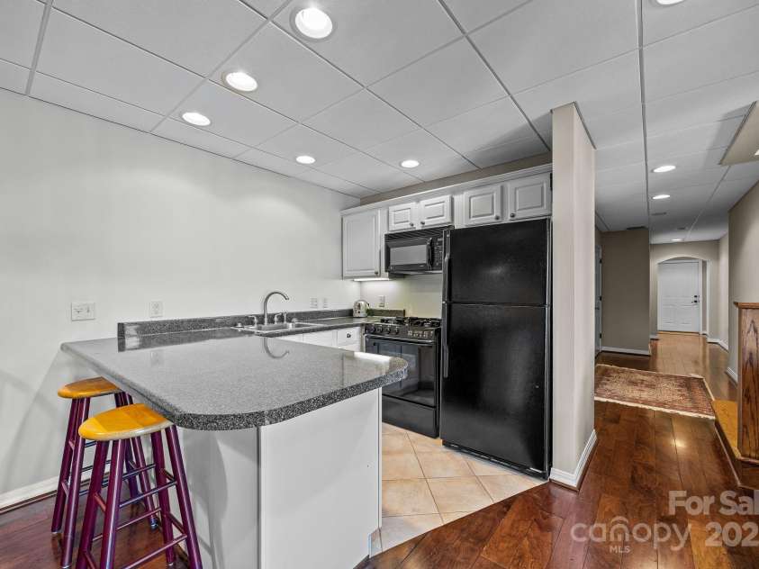 69 Blowing Ridge Lane, Sylva, NC 28779.  MLS# CAR4313190, YatesRealty ID 3128. 