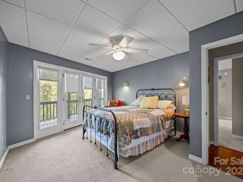 69 Blowing Ridge Lane, Sylva, NC 28779.  MLS# CAR4313190, YatesRealty ID 3128. 