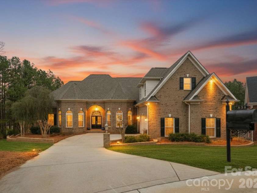 458 Inverness Place, Rock Hill, SC 29730.  MLS# CAR4352853, YatesRealty ID 31282. 