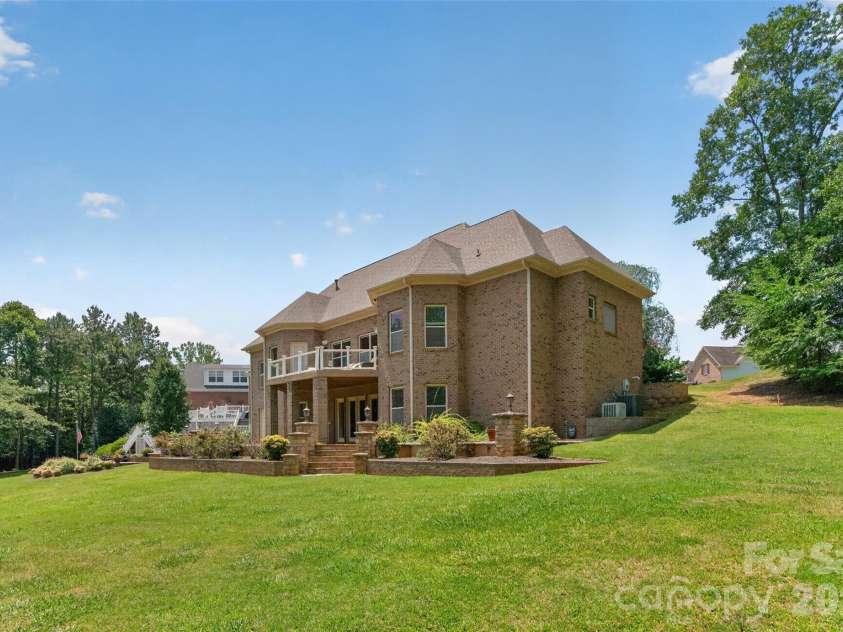 458 Inverness Place, Rock Hill, SC 29730.  MLS# CAR4352853, YatesRealty ID 31282. 