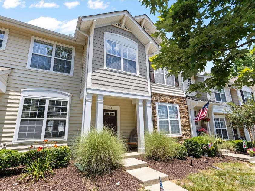 514 Bent Leaf Court, Fort Mill, SC 29708.  MLS# CAR4273962, YatesRealty ID 31282. 