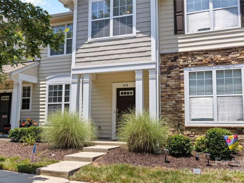 514 Bent Leaf Court, Fort Mill, SC 29708.  MLS# CAR4273962, YatesRealty ID 31282. 