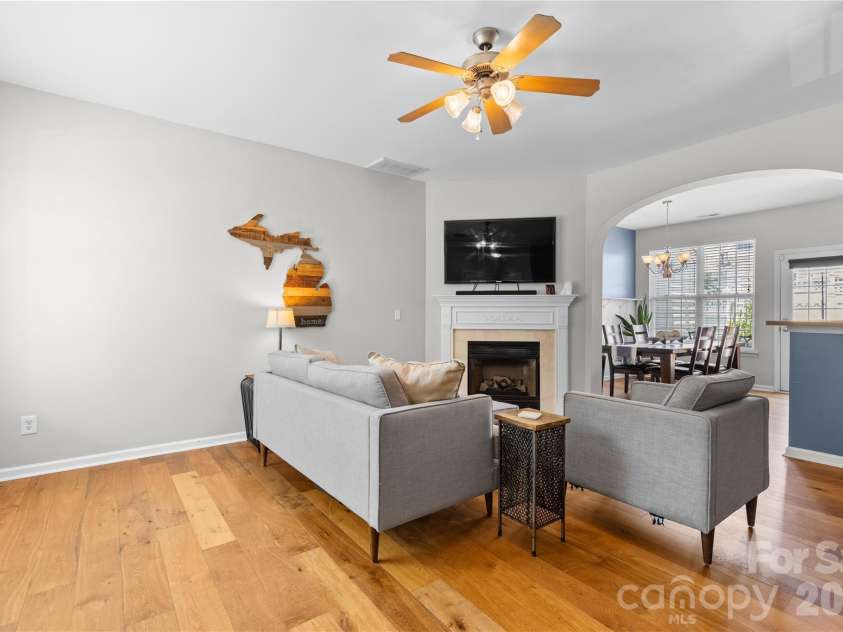 514 Bent Leaf Court, Fort Mill, SC 29708.  MLS# CAR4329080, YatesRealty ID 31282. Living Room, Fireplace 