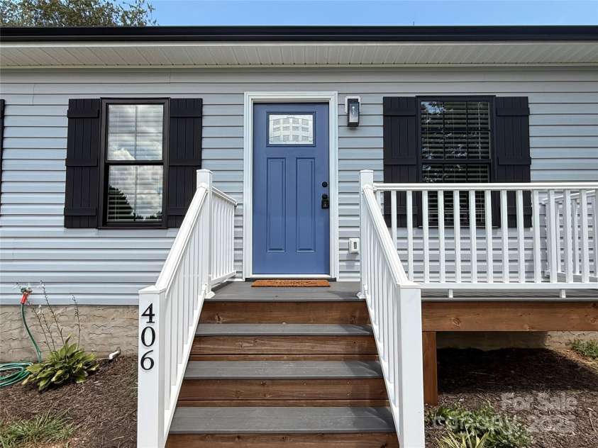 406 Greenlea Circle, Taylorsville, NC 28681.  MLS# CAR4281434, YatesRealty ID 31283. 