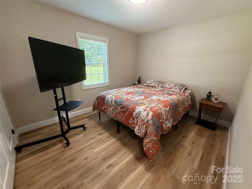 406 Greenlea Circle, Taylorsville, NC 28681.  MLS# CAR4281434, YatesRealty ID 31283. 