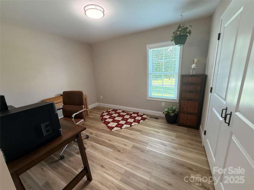 406 Greenlea Circle, Taylorsville, NC 28681.  MLS# CAR4281434, YatesRealty ID 31283. 