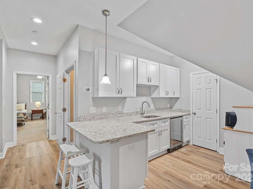 14207 Hudson Park Lane, Huntersville, NC 28078.  MLS# CAR4288875, YatesRealty ID 31284. 2nd floor kitchen area