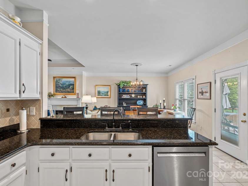 14207 Hudson Park Lane, Huntersville, NC 28078.  MLS# CAR4288875, YatesRealty ID 31284. 