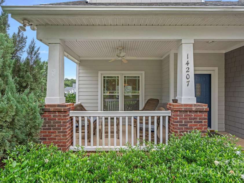 14207 Hudson Park Lane, Huntersville, NC 28078.  MLS# CAR4288875, YatesRealty ID 31284. Front covered porch