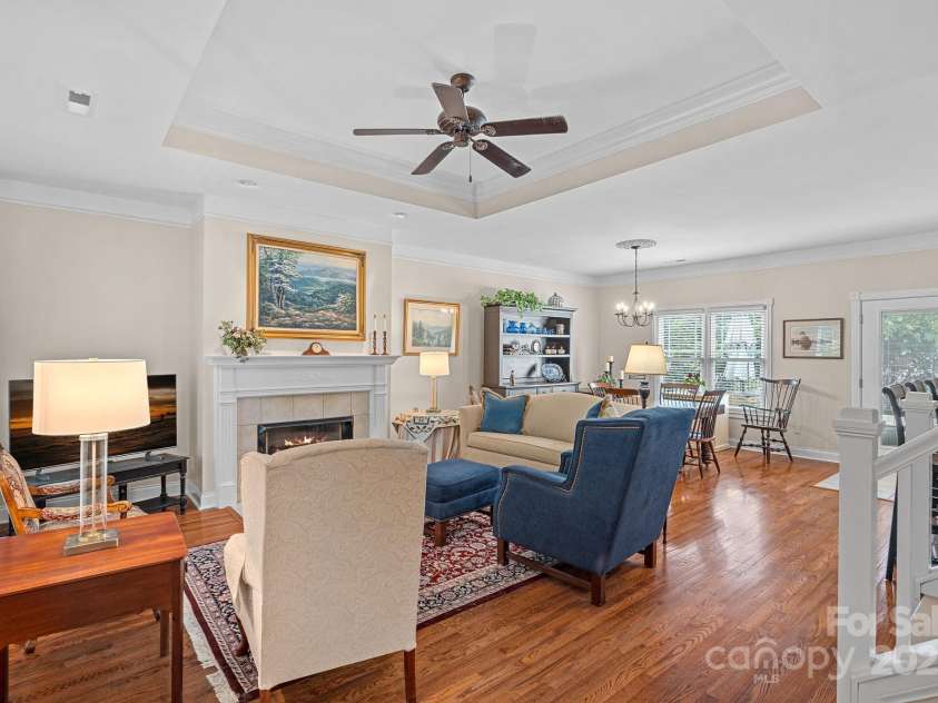 14207 Hudson Park Lane, Huntersville, NC 28078.  MLS# CAR4288875, YatesRealty ID 31284. Open living room