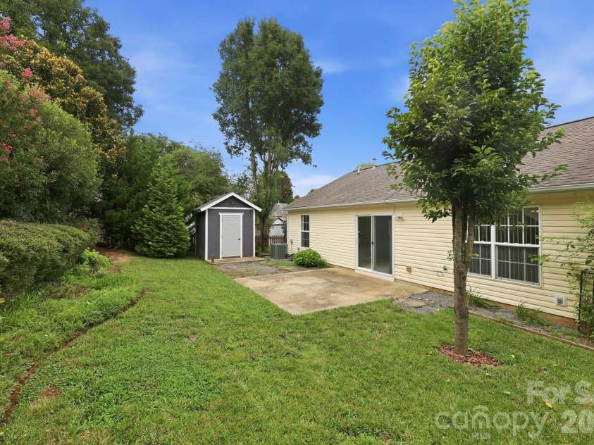 5244 Moonlight Trail, Concord, NC 28025.  MLS# CAR4390490, YatesRealty ID 31284. 