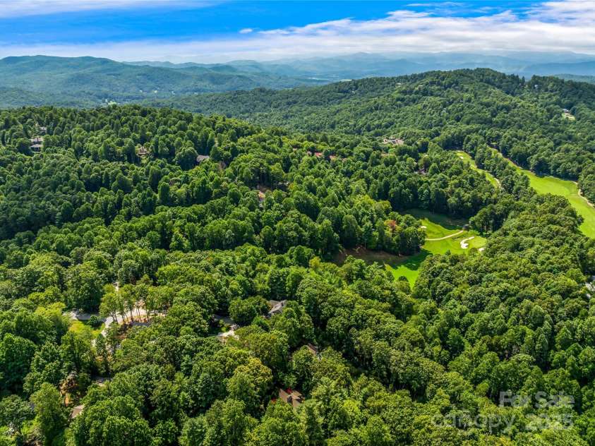 7 Cooper Cove, Hendersonville, NC 28739.  MLS# CAR4284061, YatesRealty ID 31285. 