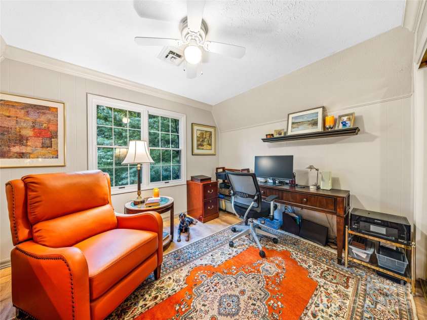 7 Cooper Cove, Hendersonville, NC 28739.  MLS# CAR4284061, YatesRealty ID 31285. 