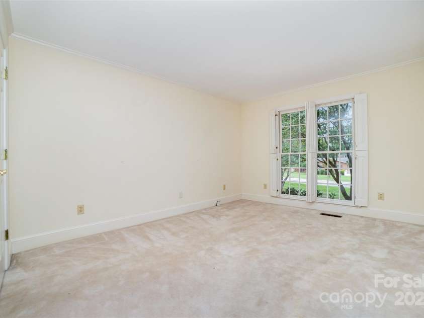 415 Greenbriar Road, Statesville, NC 28625.  MLS# CAR4288246, YatesRealty ID 31286. Bedroom