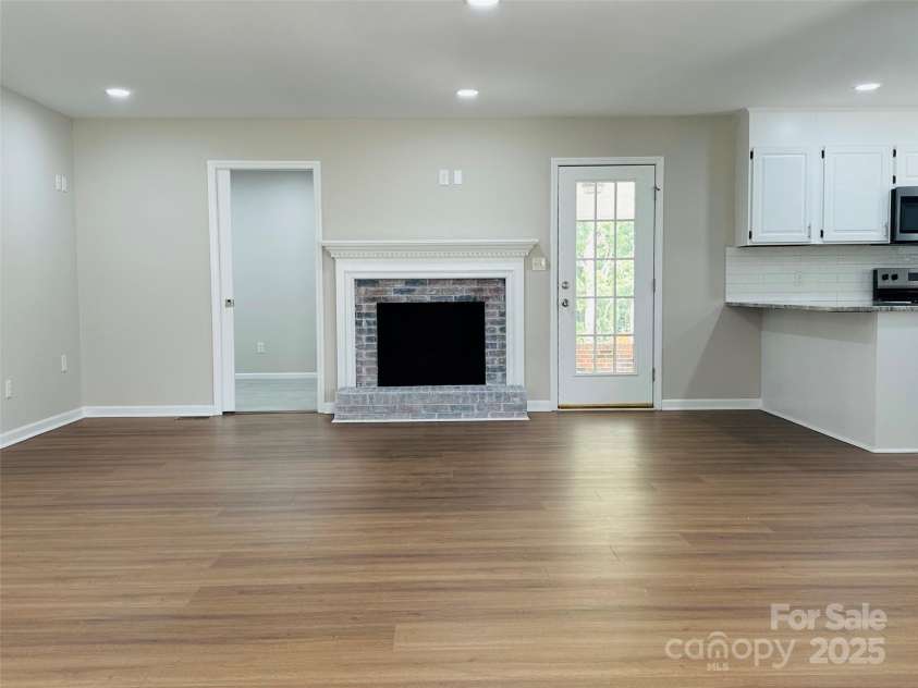 2443 1st Street Place, Hickory, NC 28601.  MLS# CAR4280210, YatesRealty ID 31287. 