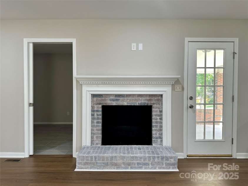 2443 1st Street Place, Hickory, NC 28601.  MLS# CAR4280210, YatesRealty ID 31287. 