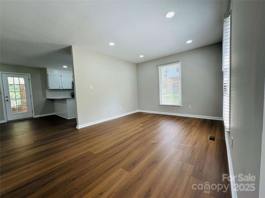 2443 1st Street Place, Hickory, NC 28601.  MLS# CAR4280210, YatesRealty ID 31287. 