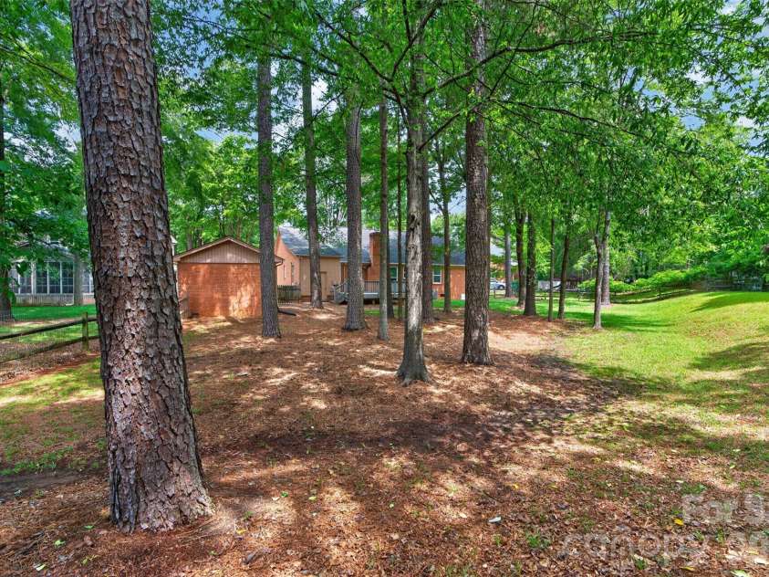7148 Powder Mill Place, Charlotte, NC 28277.  MLS# CAR4379444, YatesRealty ID 31287. 