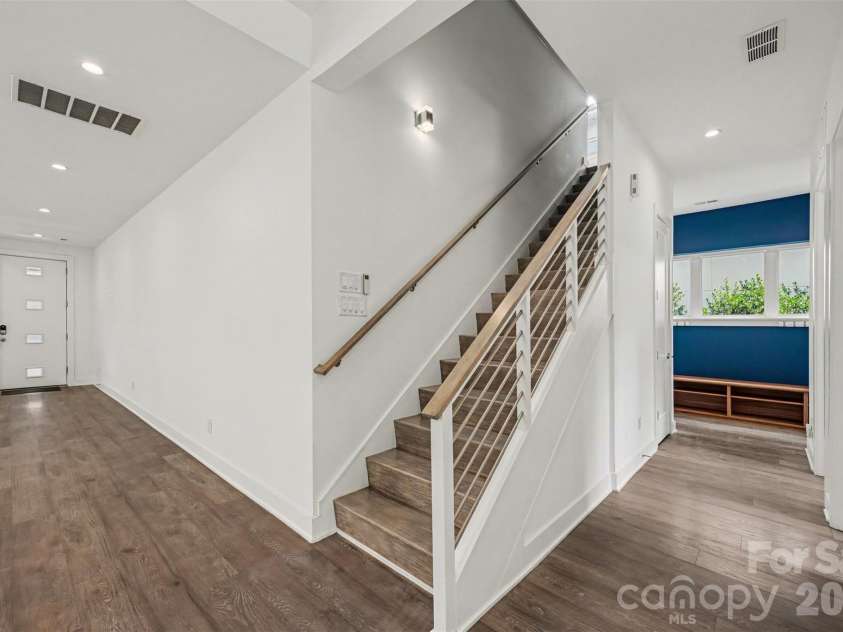 1243 Realta Drive, Charlotte, NC 28211.  MLS# CAR4389245, YatesRealty ID 31289. 