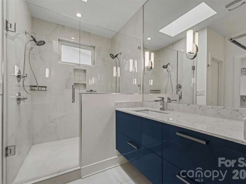 1243 Realta Drive, Charlotte, NC 28211.  MLS# CAR4389245, YatesRealty ID 31289. 