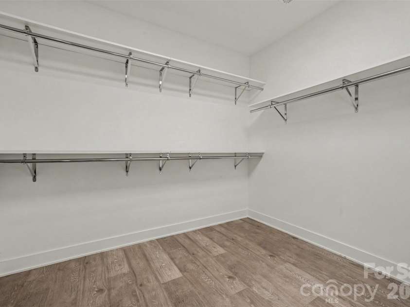 1243 Realta Drive, Charlotte, NC 28211.  MLS# CAR4389245, YatesRealty ID 31289. 