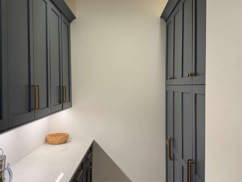 6000 Lansing Drive, Charlotte, NC 28270.  MLS# CAR4286481, YatesRealty ID 31289. 