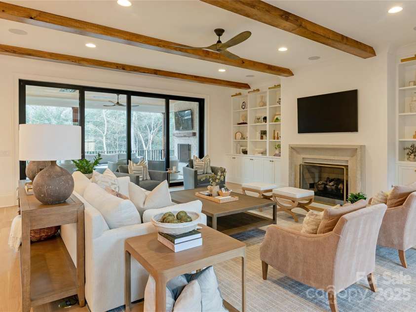 6000 Lansing Drive, Charlotte, NC 28270.  MLS# CAR4286481, YatesRealty ID 31289. 