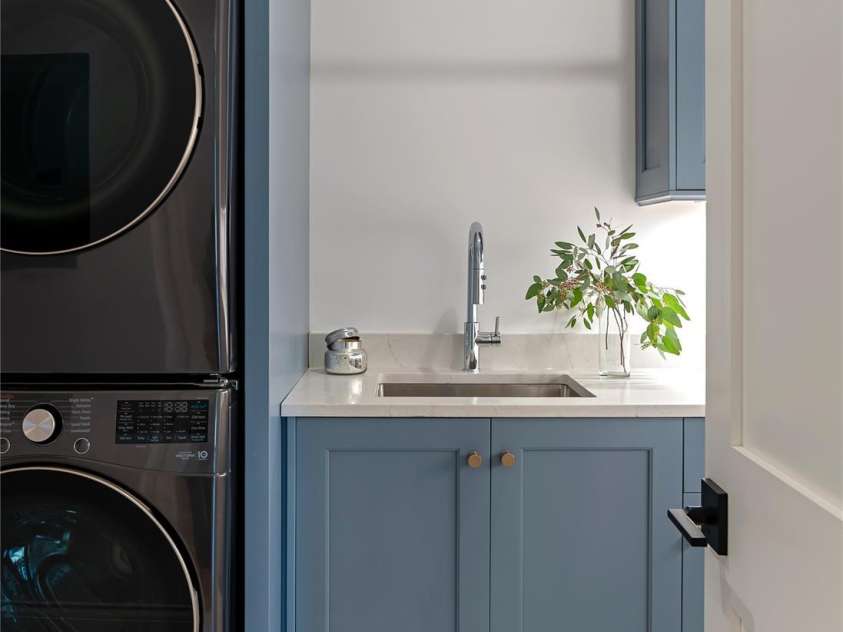 6000 Lansing Drive, Charlotte, NC 28270.  MLS# CAR4286481, YatesRealty ID 31289. 