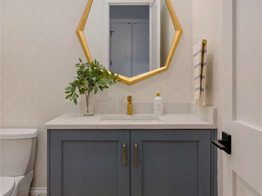 6000 Lansing Drive, Charlotte, NC 28270.  MLS# CAR4286481, YatesRealty ID 31289. 