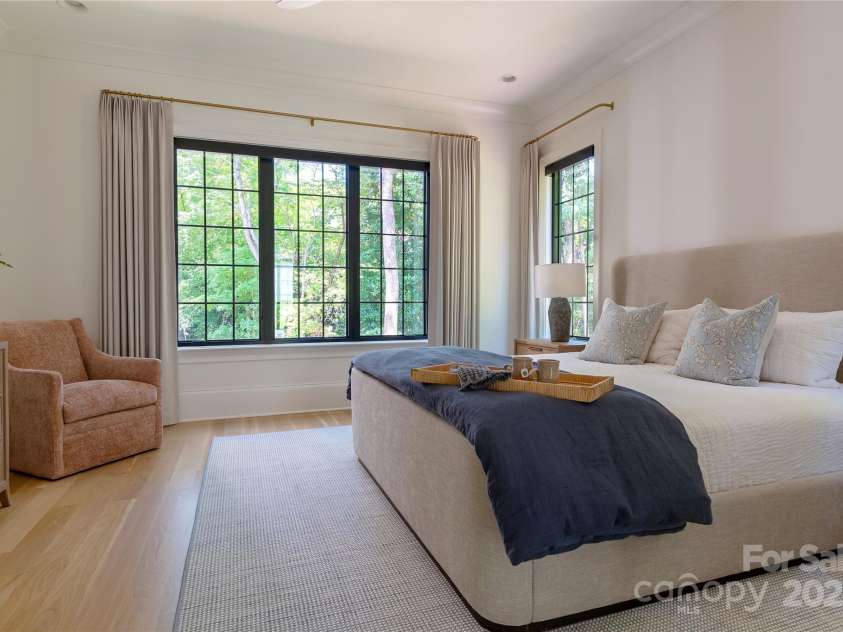 6000 Lansing Drive, Charlotte, NC 28270.  MLS# CAR4286481, YatesRealty ID 31289. 