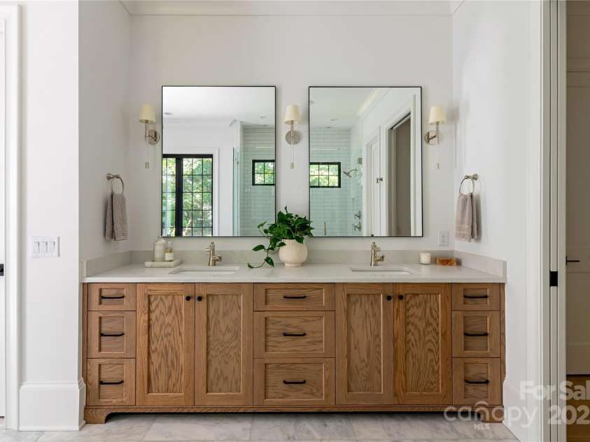 6000 Lansing Drive, Charlotte, NC 28270.  MLS# CAR4286481, YatesRealty ID 31289. 