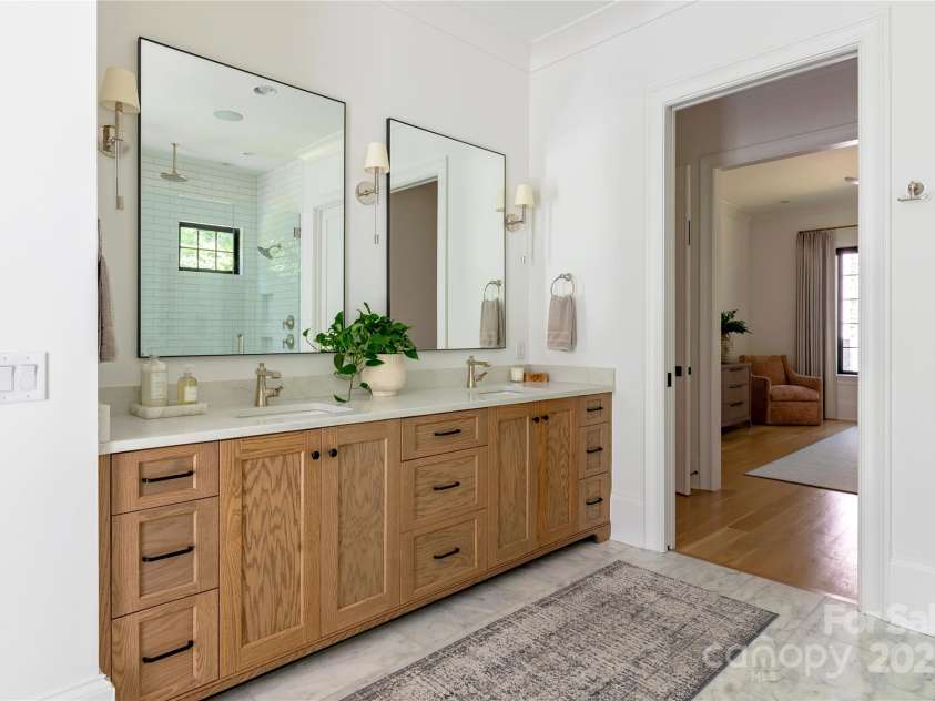 6000 Lansing Drive, Charlotte, NC 28270.  MLS# CAR4286481, YatesRealty ID 31289. 