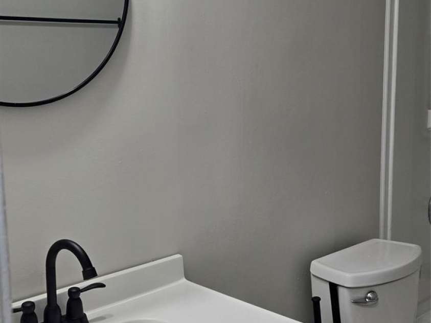 11011 Park Road, Charlotte, NC 28226.  MLS# CAR4326504, YatesRealty ID 3129. Bthrm 2