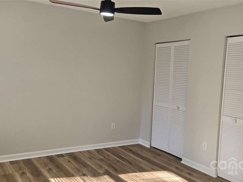 11011 Park Road, Charlotte, NC 28226.  MLS# CAR4326504, YatesRealty ID 3129. Main bdrm w/ his/her closets