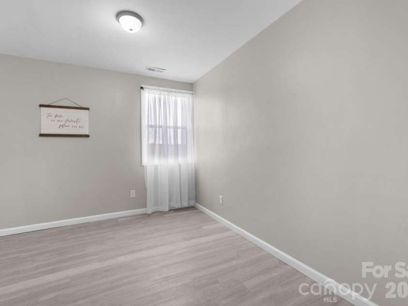 4647 16th Street Drive, Hickory, NC 28601.  MLS# CAR4324633, YatesRealty ID 3129. Bedroom #3