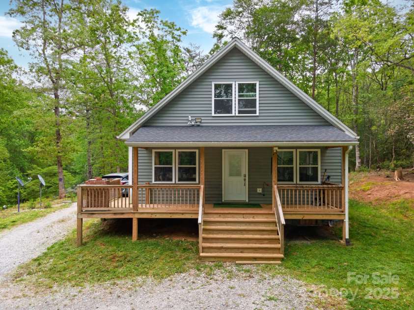 48 Rose Creek Cove Road, Franklin, NC 28734.  MLS# CAR4294253, YatesRealty ID 3129. 