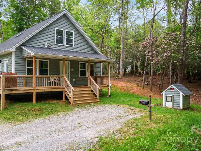 48 Rose Creek Cove Road, Franklin, NC 28734.  MLS# CAR4294253, YatesRealty ID 3129. 