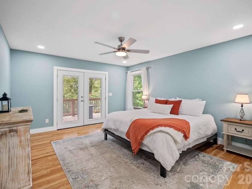 30 Sleeping Bear Ridge, Maggie Valley, NC 28751.  MLS# CAR4393573, YatesRealty ID 31290. 