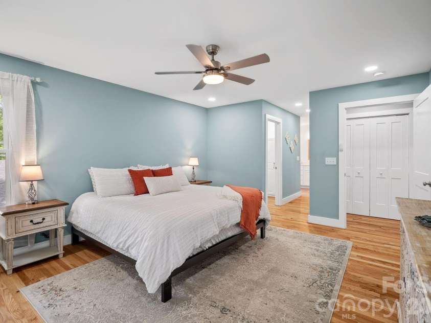30 Sleeping Bear Ridge, Maggie Valley, NC 28751.  MLS# CAR4393573, YatesRealty ID 31290. 