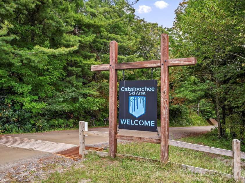 30 Sleeping Bear Ridge, Maggie Valley, NC 28751.  MLS# CAR4393573, YatesRealty ID 31290. Cataloochee Ski Area