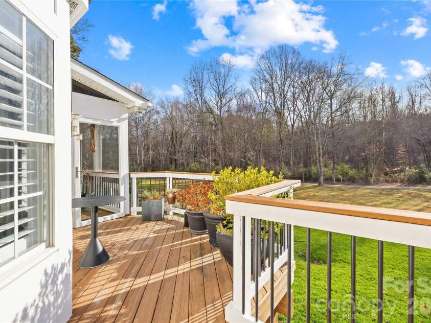 110 Easy Street, Mooresville, NC 28117.  MLS# CAR4332521, YatesRealty ID 31291. 