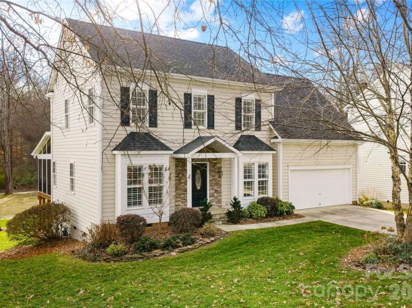 110 Easy Street, Mooresville, NC 28117.  MLS# CAR4332521, YatesRealty ID 31291. 