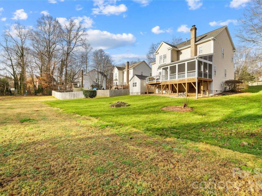 110 Easy Street, Mooresville, NC 28117.  MLS# CAR4332521, YatesRealty ID 31291. 