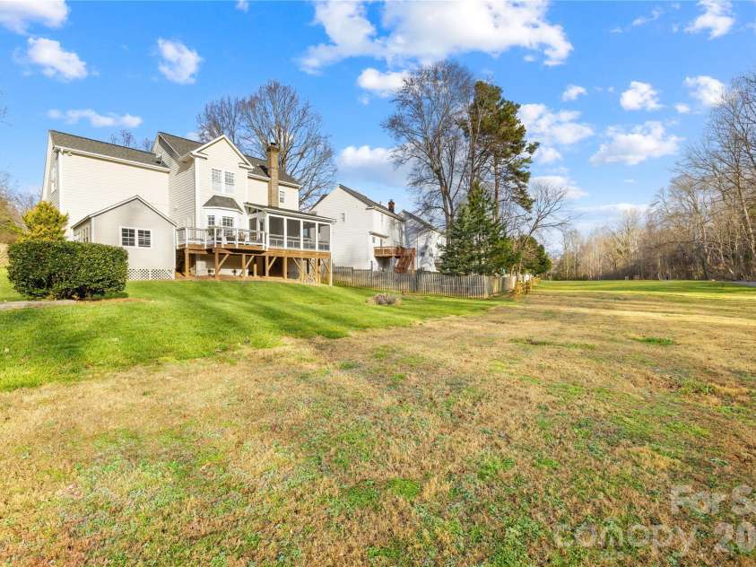 110 Easy Street, Mooresville, NC 28117.  MLS# CAR4332521, YatesRealty ID 31291. 